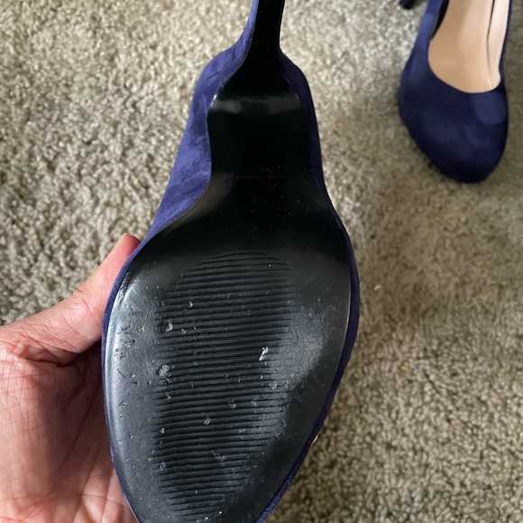 Nine West Swankyo Navy Blue Suede Round Toe Pumps - Picture 6 of 9